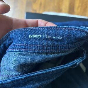 Everett Slim Straight Blue Jeans